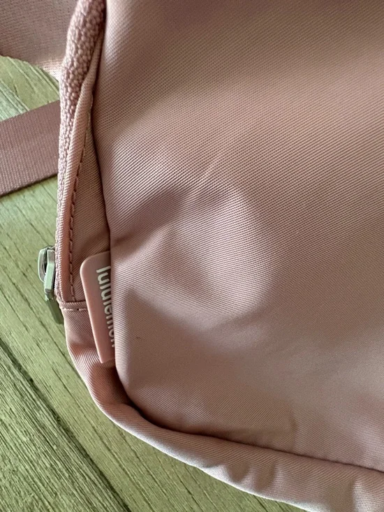 lululemon Belt Bag OG original Design Dusty Pink Crossbody Pouch - Picture 10 of 12